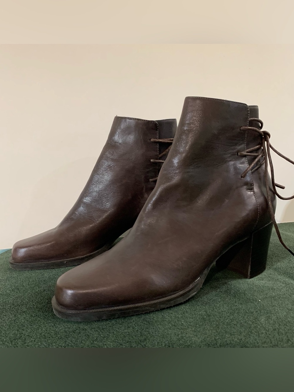 Enzo Angiolini  Dark Brown Leather Ankle Boots - Classic Block Heel Women’s 10